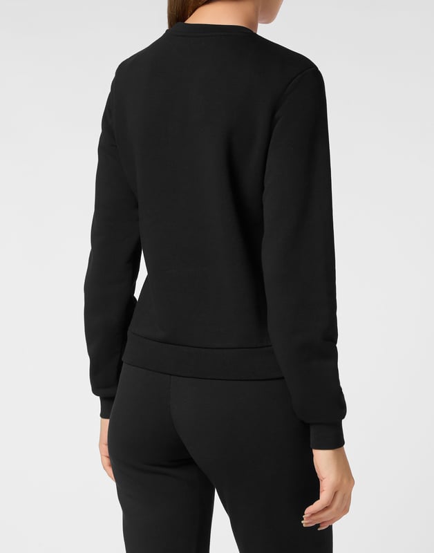 Train and chill out in full comfort with this Plein Sport sweatshirt.   Blend cotton fleece   The iconic Tiger is featured on the front   Crop fit   Rib knit hems