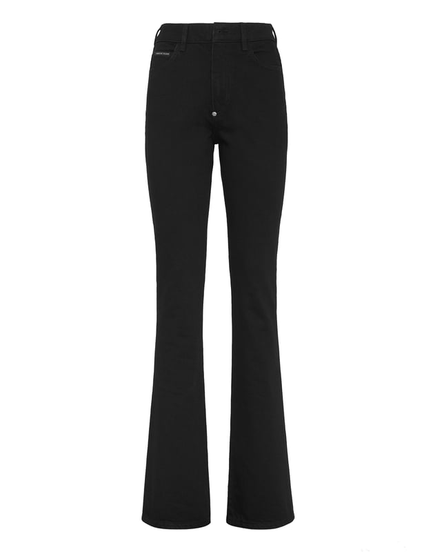 Stretch stone washed denim 5 pocket broek met het lurex borduursel van Skull&Bones op de achterzakken. Enkele metalen knoopsluiting. Pasvorm: High Waist Flare.