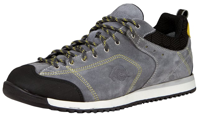 "GUGGEN Mountain wandel- en trekkingschoenen voor heren HPC54


Zin in een echt lichtgewicht uit de range van trekkingschoenen? Dan mag je dit model van Guggen Mountain niet missen. Hij heeft niet alleen een laag gewicht van 465 gram (een schoen in maat 42), maar overtuigt ook door een aantrekkelijke casual look. Uw voordeel: u kunt dit model niet alleen dragen tijdens het wandelen of wandelen, maar ook tijdens het winkelen in de stad zonder problemen.

Als u op zoek bent naar een schoen die u niet alleen bij sportieve uitdagingen begeleidt, dan krijgt u met dit model waar voor uw geld! Combineer de schoen eenvoudig met een klassieke blauwe jeans en creëer een outfit die niet alleen sportief is, maar ook ontzettend modern!

Uiteraard wordt ook aan de hoogste eisen voldaan in verband met de geboden comfortfactor. Dit komt onder meer tot uiting in de hoogwaardige rubberen zool, die zorgt voor een betrouwbare grip - zelfs op oneffen ondergrond.

Met deze schoen krijg je een echte allrounder die je op verschillende gebieden van het dagelijks leven zal begeleiden. Dankzij de hoogwaardige materialen profiteer je bovendien van een betrouwbare pasvorm, die je ook bij sportievere excursies en bij spontane bewegingen niet in de steek laat.

Hier spreekt de naam voor zich! De "High Performance Line" van Guggen Mountain biedt niet alleen betrouwbare grip, maar ook onder andere Vibram-zolen. Dit betekent dat wandelen of lopen op tamelijk oneffen terrein geen grote uitdaging meer is.
Hier ontmoeten hoogwaardige materialen en hoogwaardige afwerking elkaar. In deze context profiteert de gebruiker van schoenen die flexibel zijn en op vrijwel alle gebieden kunnen worden gebruikt.
Vooral als je regelmatig in de bergen bent en je steeds verder laat drijven door een hoog sportief ambitieniveau, vind je hier zeker de juiste modellen.

Bijzonder ambitieuze wandelaars die altijd op zoek zijn naar nieuwe uitdagingen waarderen een dergelijke hoogwaardige schoen. De modellen uit de serie "High Performance Line" bieden je een ideale combinatie van alle eigenschappen die je associeert met een betrouwbare wandelschoen. Je geniet van een hoog gebruikscomfort, aangename materialen en maximaal sportief comfort – waar je pad je ook brengt.

Wij bij GUGGEN Mountain zijn ervan overtuigd dat onze producten uit de "High Performance Line" u zullen inspireren.

    Waterdicht dankzij het nieuwste membraan
    Versterkte neus met rubberen dop
    Laag gewicht van slechts 465 gram (schoenmaat EU 42)
    Buitenhuid van leer
    Gefabriceerd in de EU
    allrounder
    aanpak schoen
"