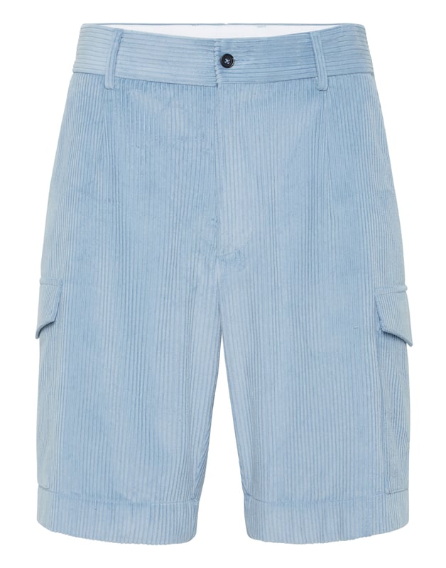 We take care of your relaxing moments, too. We recommend these velvet cargo bermuda shorts.   Corduroy   Logoed patch   Slit pockets   Two cargo pockets with press-stud flaps   Waistband with button
