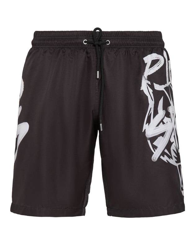 Vive sus momentos al aire libre con estilo. Estos pantalones cortos ligeros están diseñados para soportar el agua del mar o de la piscina y las canchas de voley playa.   Tejido de poliéster resistente y ultracómodo   Cintura elástica con cordón de ajuste   Bolsillos abiertos   Estampados de Tigre y del nombre de la Marca en ambas piernas   Forro de malla