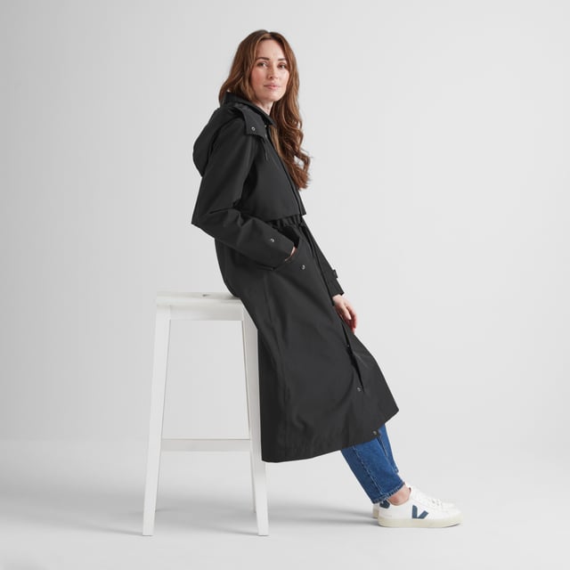 When it comes to waterproof jackets, it doesnâ€™t get much more stylish than the Alva. Designed in the classic trench-coat silhouette, the Alva is a great looking coat that also comes with heaps of practical features. Its fully taped seams and waterproof coating ensures you keep the rain out and the warmth in, which is ideal for when the rain pours and the winds blow. Also, to ensure youâ€™re ready for whatever the weather throws at you, the removable and adjustable hood comes complete with drawcords at the opening, while the handy two-way zip provides extra mobility. Whatâ€™s more, the toggle adjusters on the waist offer that â€œcinched-inâ€ feel, which is both figure-flattering and great for keeping your torso toasty. With style and substance in abundance, the Alva is your trusty companion for keeping you dry and stylish in the unpredictable British weather.
