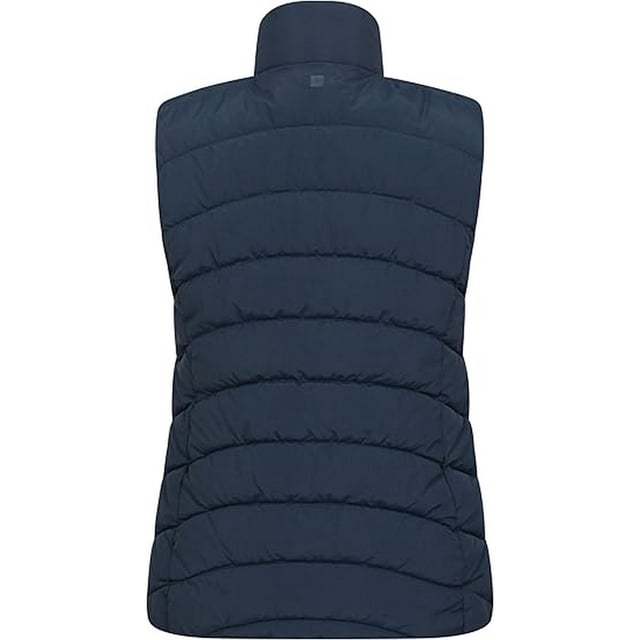 100% Nylon. Füllung: Microfaser. Design: Gesteppt. Gewebetechnik: Wasserabweisend, Leicht, Wasserbeständig. Ärmellos. Stehkragen. Taschenart: Zwei Seitentaschen, Reißverschluss. Durchgehender Reißverschluss. 30 DE: 81,28 cm. 32 DE: 84 cm. 34 DE: 90,17 cm. 36 DE: 96,52 cm. 38 DE: 102 cm. 40 DE: 107 cm. 46 DE: 121,92 cm. 48 DE: 127 cm. 50 DE: 132 cm. 44 DE: 116,84 cm. 42 DE: 112 cm.