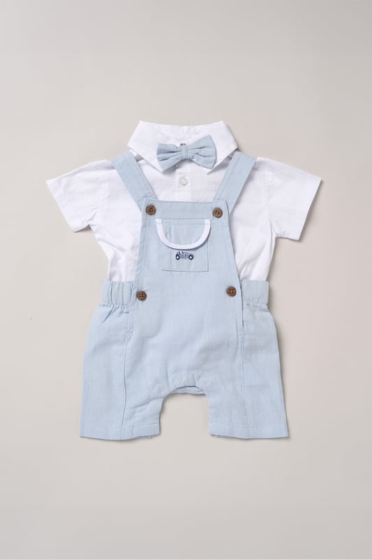 Dress your little one in style with this adorable bodysuit shirt and dungarees set by Little Gent. Complete with a charming bowtie, this outfit is perfect for any occasion. Designed with playful charm and practicality in mind, it’s an ideal choice to keep your little one looking dapper all day long.