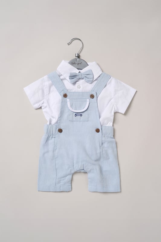 Dress your little one in style with this adorable bodysuit shirt and dungarees set by Little Gent. Complete with a charming bowtie, this outfit is perfect for any occasion. Designed with playful charm and practicality in mind, it’s an ideal choice to keep your little one looking dapper all day long.