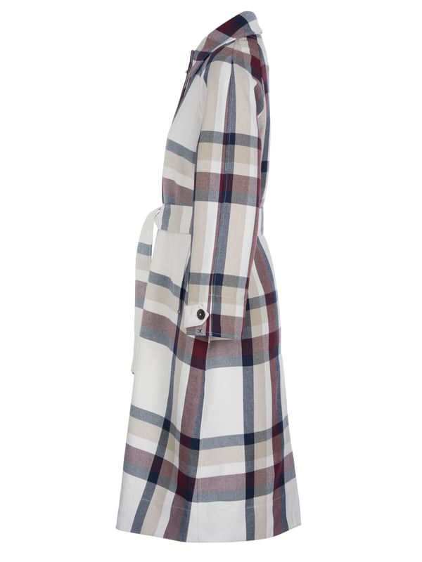 50% Cotton, 50% Polyamide; Tommy Hilfiger coat;  Model: WW0WW40055 0Q1;  High quality manufactured;  Soft cotton blend;  Kent collar;  Concealed button placket with 5 buttons;  Two side pockets;  Walking slit;  Sleeve latches;  Belt to tie;  Tommy Hilfiger logo details