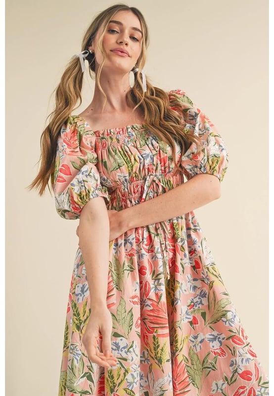 Apricot Pink Floral Smocked Bust Bubble Short Sleeve Maxi Dress
  Floral pattern for a mesmerizing look
  A
  line style with bubble short sleeves
  Smocked bust and high waist for a flattering fit
  Ideal for spring and summer seasons
Material: 100% Polyester