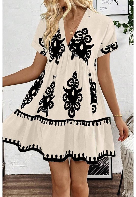 Black vintage print dress
  V
  neckline for an elongated look
  High waist design to accentuate curves
  Short sleeves for versatile and practical wear
Material: 100% Polyester