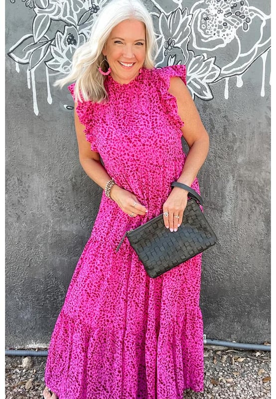 Our styles are designed with a trendy fitted look in mind following an international size standard. For the best fit we suggest choosing one size up from your usual. Be sure to check our sizing chart to find your perfect match!
  Rose red leopard print
  Ruffled trim tiered design
  Flutter sleeves
  Frilled neck detail
  Available in sizes S M L XL
  Fabric provides no elasticity
Material: 100% Polyester