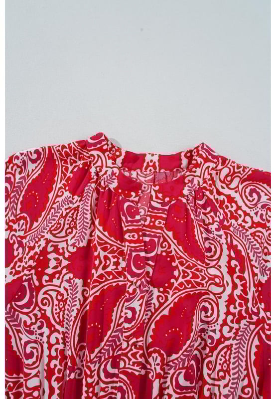 Our styles are designed with a trendy fitted look in mind following an international size standard. For the best fit we suggest choosing one size up from your usual. Be sure to check our sizing chart to find your perfect match!
  Red paisley print
  Side slit design
  Puff sleeves
  High waist
  V
  neckline
Material: 100% Polyester