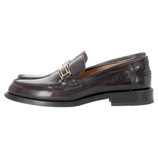VINTAGE, RRP AS NEW
Elevate your footwear collection with the Dior Code Loafers in brown brushed calfskin. This timeless reinterpretation of a classic men's model is a luxurious fusion of comfort and style. The enamel plate adorned with the gold-colored “CHRISTIAN DIOR” signature adds a sophisticated touch that echoes the iconic Dior Book Tote. With a soft and comfortable design, and a leather sole, these loafers are the perfect blend of practicality and high-fashion luxury.


with Box, Dust bag

Dior Code Loafers in Brown Leather 
Condition: good
Signs of wear: Include Box., No visible sign of wear. No Mark at insole., Lightly used but very well maintained. Minor mark at soles & creasing, light scuffing at the soles and heels.
Packaging: Box, Dust bag
Color: Brown 
Material: Leather 
Size: EU | 38
Measurements: Heel height: 30; Insole length: 240
SKU: NAPPUDESH466130W