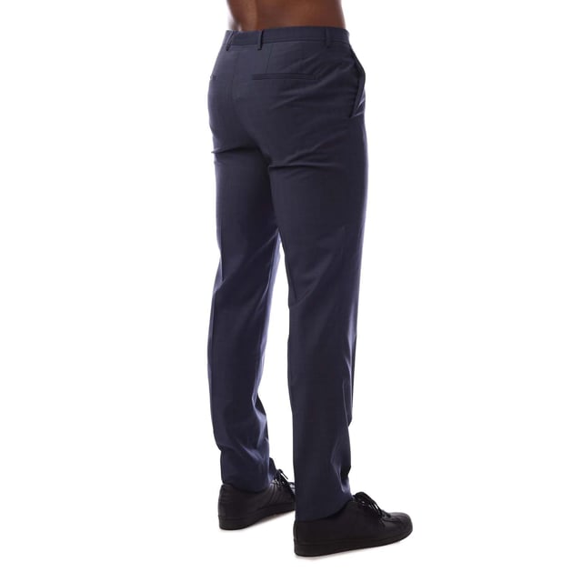 Hugo Boss Simmons202 Trousers in dark blue.- Hook eye and zip closure.- Front pockets.- Belt loops.- Regular fit.- 74% Virgin Wool  17% Polyester  9% Polyamide.- Ref: 50433672407