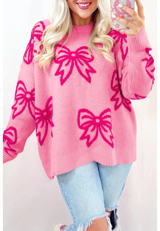 Feminine bow pattern
  Loose fit suitable for all body shapes
  Drop shoulder design for a laid
  back look
  Soft and warm knit material
  Ideal for cold winter season