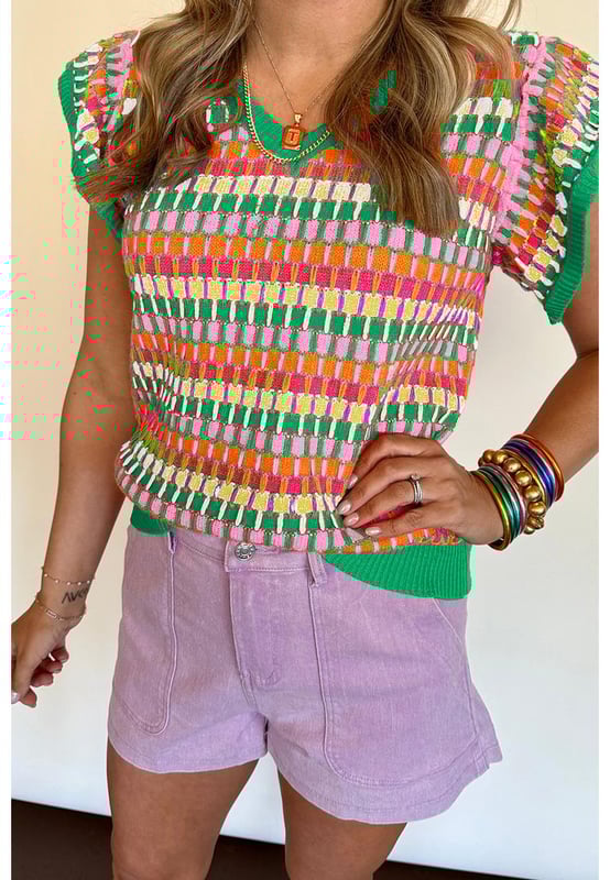 Our styles are designed with a trendy fitted look in mind following an international size standard. For the best fit we suggest choosing one size up from your usual. Be sure to check our sizing chart to find your perfect match!
  Vibrant multicolor silhouette
  Graceful flutter sleeves
  V
  neckline highlights collarbones
  Suitable for different body shapes
  High elasticity
Material: 50% Viscose 28% Polyester 22% Polyamide