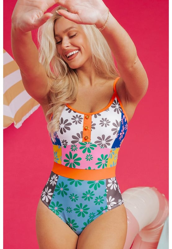 Our styles are designed with a trendy fitted look in mind following an international size standard. For the best fit we suggest choosing one size up from your usual. Be sure to check our sizing chart to find your perfect match!
  Color
  blocked design with Brazil
  inspired florals
  Contrasting trim for added detail
  Adjustable spaghetti straps for a customizable fit
  Built
  in shelf bra for support and comfort
  Ideal for summer vacation
  Available in sizes S to 2XL with high elasticity
Material: 85% Polyester 15% Elastane
