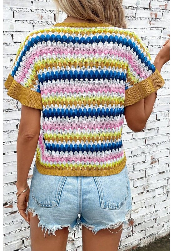 Patrón multicolor  
Diseño de cuello redondo  
Mangas con volantes recortados  
Textura de punto  
Cálido y cómodo  
A la moda y femenino  
Perfecto para temporadas más frías  
Opciones diversas disponibles en nuestra colección de suéteres para envío directo  
Consulta la tabla de tallas para un ajuste perfecto  
Material: 100% Viscosa