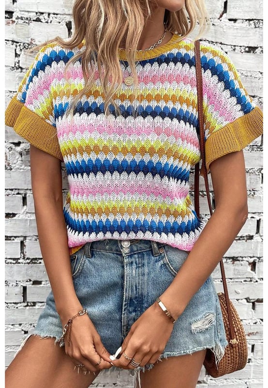 Patrón multicolor  
Diseño de cuello redondo  
Mangas con volantes recortados  
Textura de punto  
Cálido y cómodo  
A la moda y femenino  
Perfecto para temporadas más frías  
Opciones diversas disponibles en nuestra colección de suéteres para envío directo  
Consulta la tabla de tallas para un ajuste perfecto  
Material: 100% Viscosa