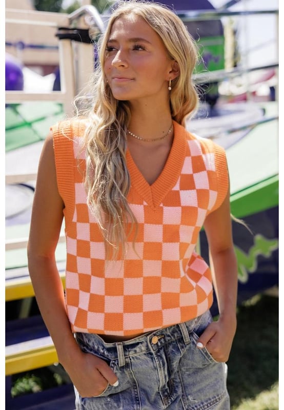 Azura Exchange Russet Orange Checkered V Neck Knitted Sweater Vest Classic and timeless plaid pattern
Lightweight sleeveless design
Knitted construction for warmth and comfort
Regular fit for a comfortable and relaxed silhouette
High elasticity
Available in both CM and INCH size chart
Material: 50% Viscose 28% Polyester 22% Polyamide