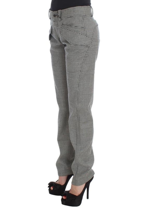 100% authentic Ermanno Scervino checkered pants
  Brand new with tags
  Black and white checkered design
  Regular fit
  Made in Italy
  Material: Cotton blend