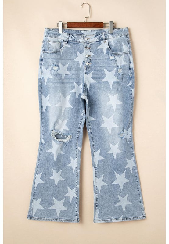 Stylish star printed design for a trendy look
  Multiple buttons add unique detail to the jeans
  Slit knee and destroyed design for a bold statement
  Perfect for combining with a variety of tops and shoes
  Available in plus sizes
Material: 72% Cotton 26% Polyester 2% Elastane