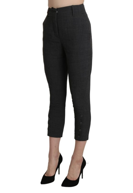 Gorgeous brand new with tags
  100% Authentic Ermanno Scervino Pants
  Made in Italy
  High waist capri cropped design
  Zipper closure
  Logo details
  Made of high
  quality cotton material
  Perfect for women who appreciate high fashion and Italian craftsmanship