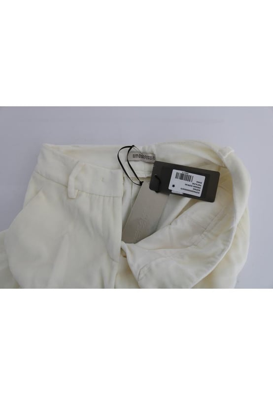 100% Authentic Ermanno Scervino Regular Fit Pants
  Brand new with tags
  Color: White
  Modell: Regular Fit
  Made in Italy
  Material: 82% Cotton 18% CMD