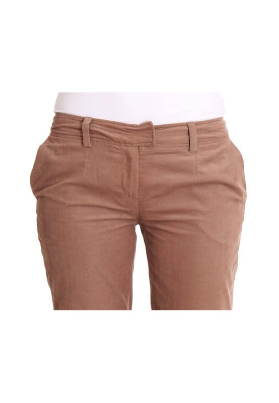 Costume National Women's Brown Cropped Corduroys Pants Brand: Costume National CNC
Condition: Brand New with Tags
Style: Cropped Corduroy Pants
Color: Brown
Material: Cotton Elastane
Closure: Zipper Fly
Pockets: Two Front and Two Back Pockets
Logo Details: Costume National CNC
Origin: Made in Italy
Gender: Women