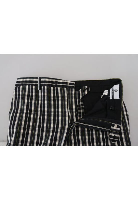 100% authentic BENCIVENGA Pants with logo details
  Brand new with tags
  From the exclusive MainLine BENCIVENGA collection
  Designed for men
  Available in black and white
  Made from 80% cotton and 20% elastane
  Comfortable and flexible
  Stylish addition to any wardrobe
  Made in Italy
Material: 80% Cotton 20% Elastane