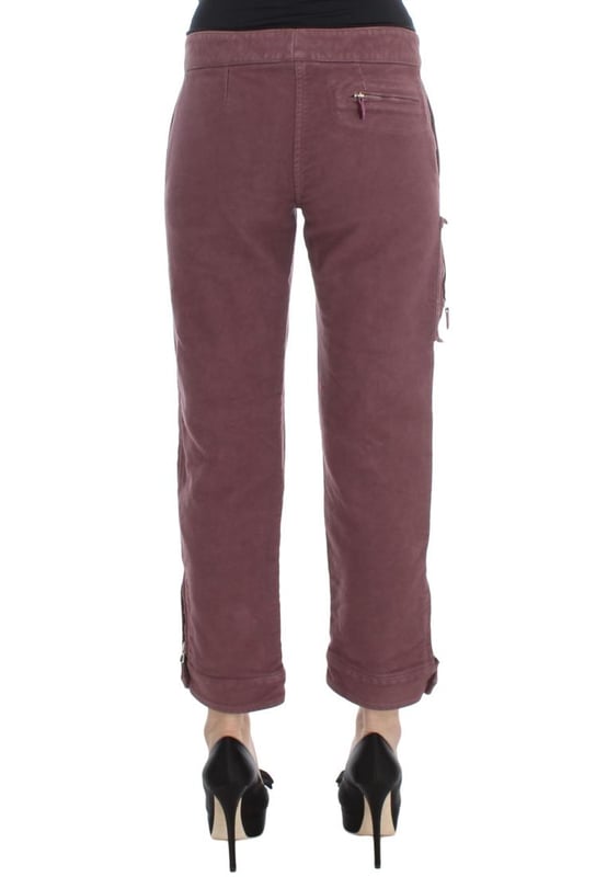 Brand new Ermanno Scervino cargo capri cropped pants in Bordeaux
  Made in Italy
  Material: 100% cotton
  Cargo style
  Cropped length
  Tags included
  Color: Bordeaux