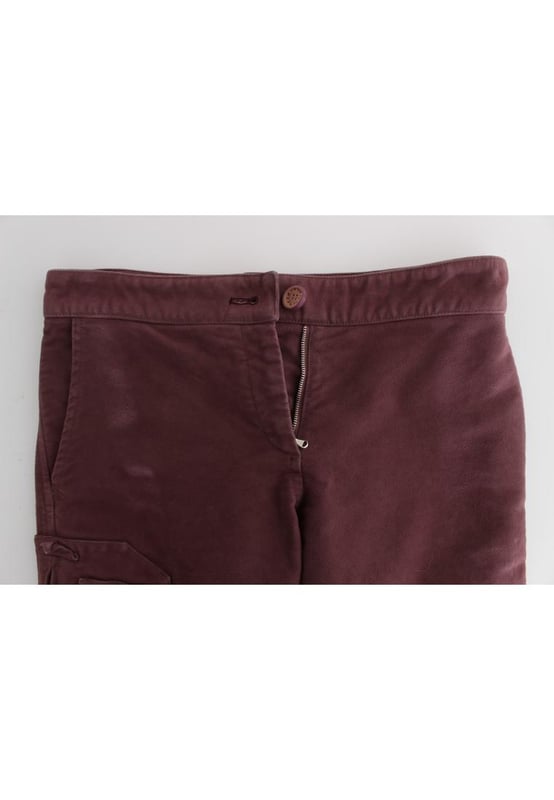 Brand new Ermanno Scervino cargo capri cropped pants in Bordeaux
  Made in Italy
  Material: 100% cotton
  Cargo style
  Cropped length
  Tags included
  Color: Bordeaux