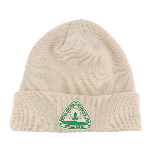 60% Polyester, 40% Acryl. Stof: Gebreid. Ontwerp: Geborduurd. Omhoog gedraaid manchet, geweven label.