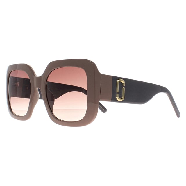 Marc Jacobs Square Womens Beige Gray Brown Gradient MARC 647/S  Sunglasses are a flawless fusion of timeless elegance and contemporary style. Crafted with meticulous attention to detail, these sunglasses feature a sleek and sophisticated design, boasting a classic square frame that exudes confidence and sophistication.