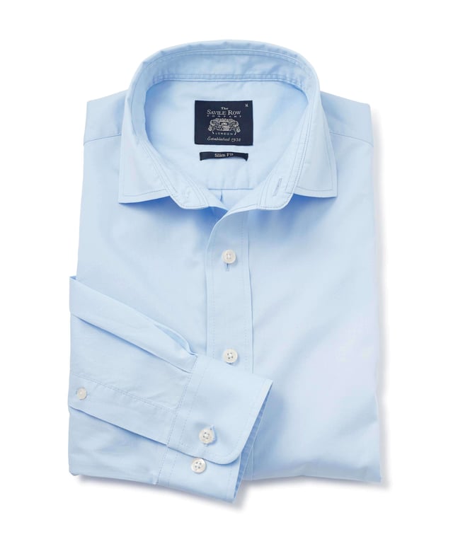 A beautifully soft sky blue slim fit shirt. Made from a cotton twill fabric designed to soften with each wash and tailored for a flattering fit. Cut to a shorter length so it can be worn untucked. Curl resistant cutaway collar, with an integral and removable collar stay.