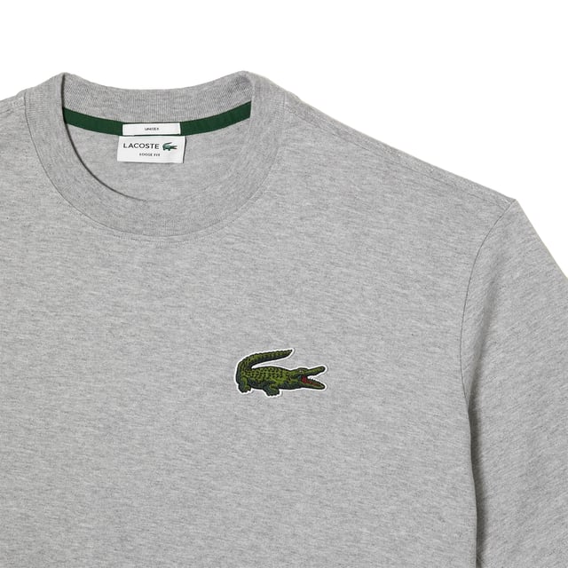 Stof: Zwaar, Jersey. Ontwerp: Logo. Hals: Crew Neck. Mouwtype: Korte mouwen. Geschikt voor: Losse. XS: 36 in. S: 38 in.