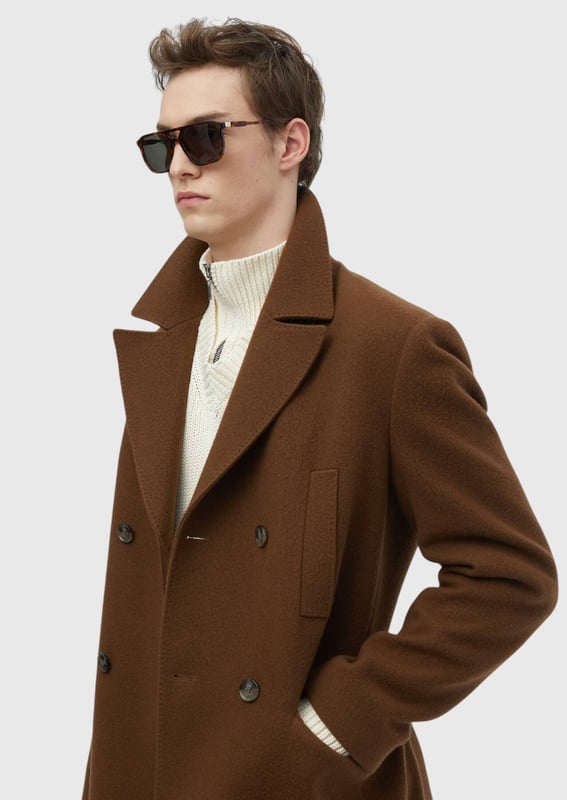 Ramsey-Anzüge sind ein Muss für moderne Männer und vereinen Stil und Selbstbewusstsein für Alltag und Beruf. Gefertigt aus hochwertigen Stoffen