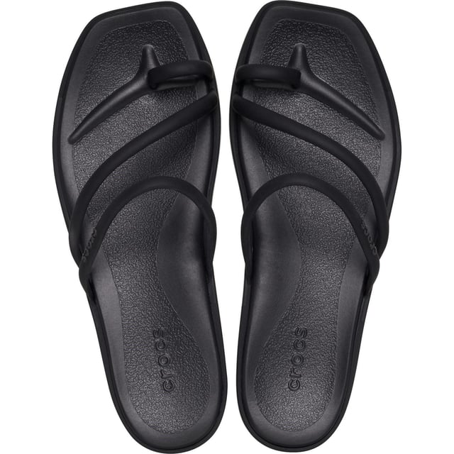 It's hot. It's sexy. It's not afraid to show some skin. Miami is the life of the party and the after-party, this Toe Loop Sandal features sleek minimalist straps and toe loop to make any outfit look effortlessly chic.