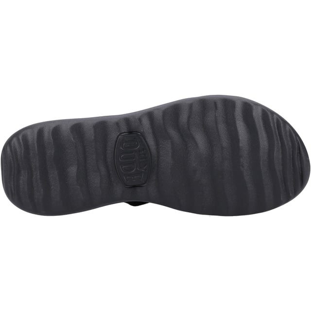 Trend on, trendsetter, in the sandal style of the moment. Carson Sandal's three stretchy and adjustable footsteps create an instant custom fit, with foam throughout for all-foot comfort.