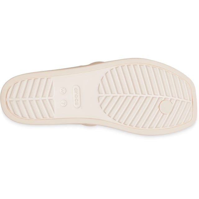It's hot. It's sexy. It's not afraid to show some skin. Miami is the life of the party and the after-party, this Toe Loop Sandal features sleek minimalist straps and toe loop to make any outfit look effortlessly chic.