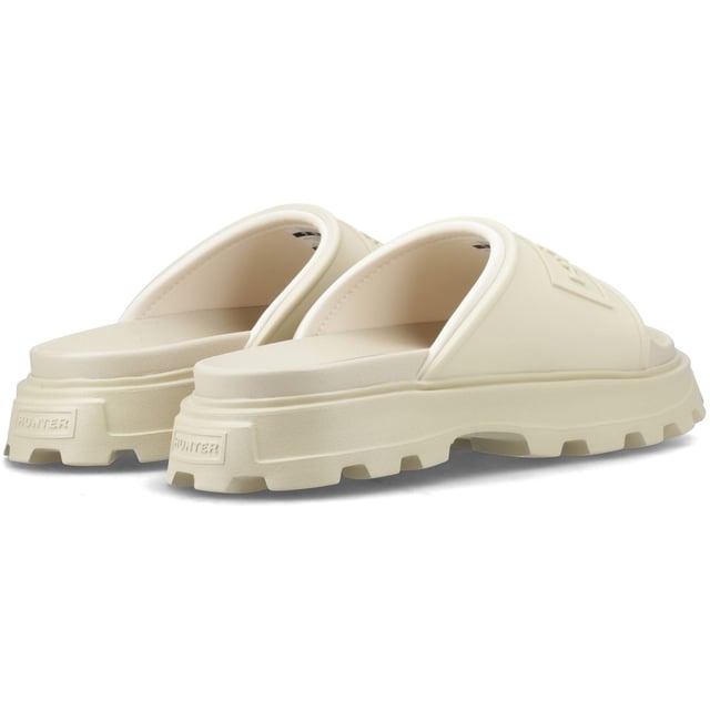 Ontspan in stijl met de Dames Moulded Stacked Sliders, voorzien van een lichtgewicht EVA-voetbed dat is gevormd naar de vorm van de voet voor uitzonderlijk comfort en ondersteuning.