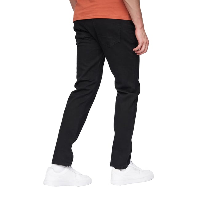 98% Cotton, 2% Elastane. Design: Plain. Pockets: 2 Side Pockets, 1 Coin Pocket, 2 Back Pockets. Rubber Label, Woven. Fit: Straight.