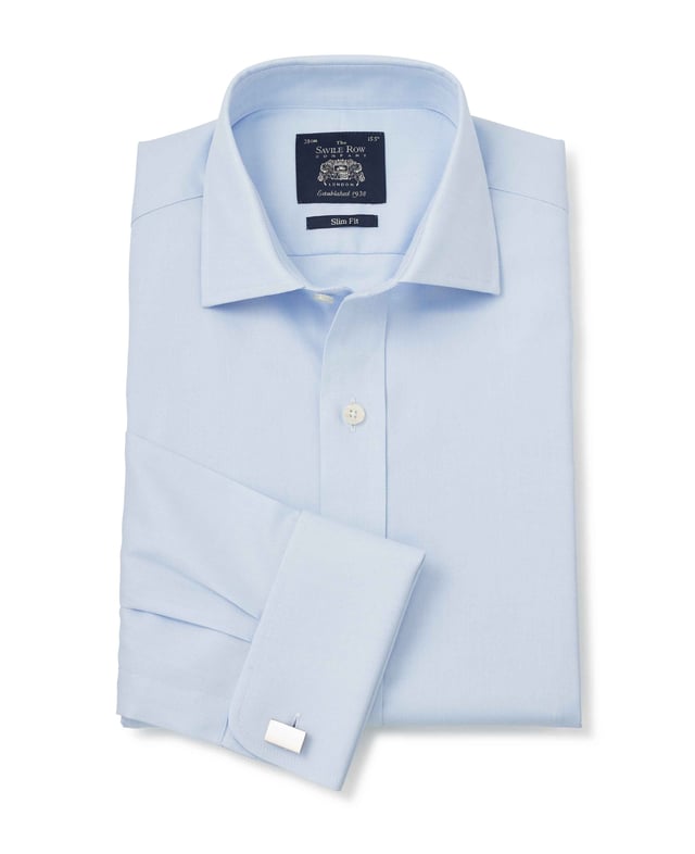 Crafted from 100% BCI cotton woven with a fine twill structure, this sky blue formal shirt has been cut to a slim fit that'll tuck neatly into your choice of trousers. A must-have for any wardrobe, it comes complete with a crisp cutaway collar and stylish double cuffs.