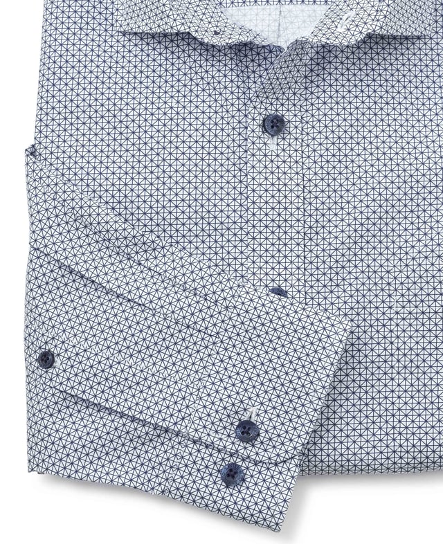 Simple yet stylish, this classic fit printed shirt is a fine choice for day or night. It's made from 100% BCI cotton poplin and cut to a classic fit shape that suits all builds. Wear yours tucked in or out with jeans, chinos or trousers.
