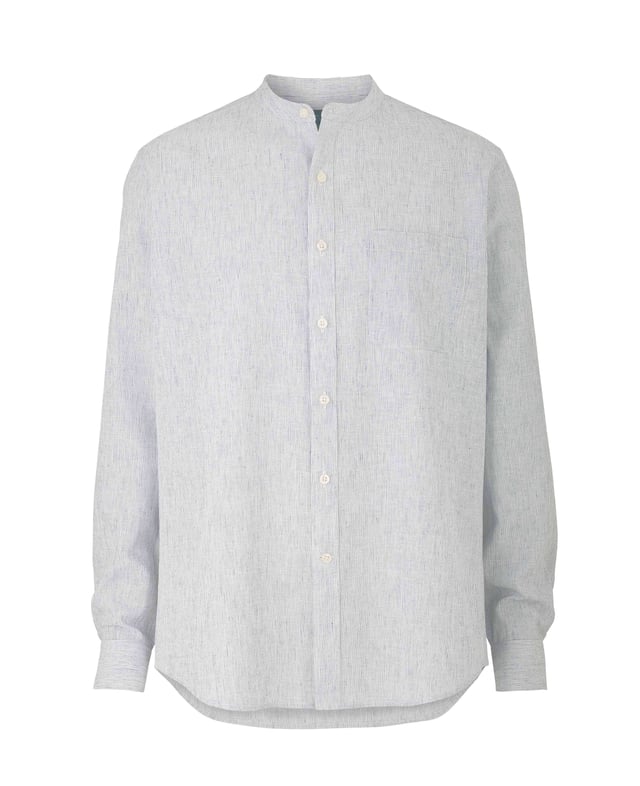 A lightweight 55% linen / 45% cotton blend shirt decorated with white and navy stripes. A smart option for the warmer months. Generously proportioned classic fit with a stylish grandad collar, split yoke, long tails and chest pocket.