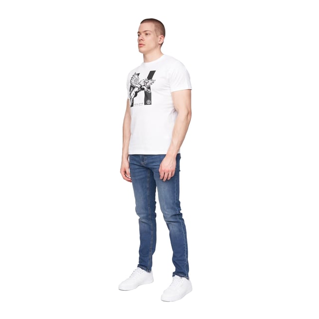98% Cotton, 2% Elastane. Design: Plain. Pockets: 2 Side Pockets, 1 Coin Pocket, 2 Back Pockets. Fastening: Button, Zip Fly. Belt Loops. Fit: Slim.