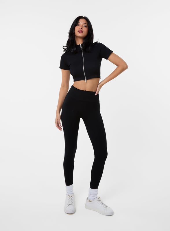 Mix and match perfection with Pink Vanilla activewear sets. Pair these Active Rib Leggings with our Active Rib Double Zip Top. Hit the gym always looking fresh and with a new trendy outfit.
