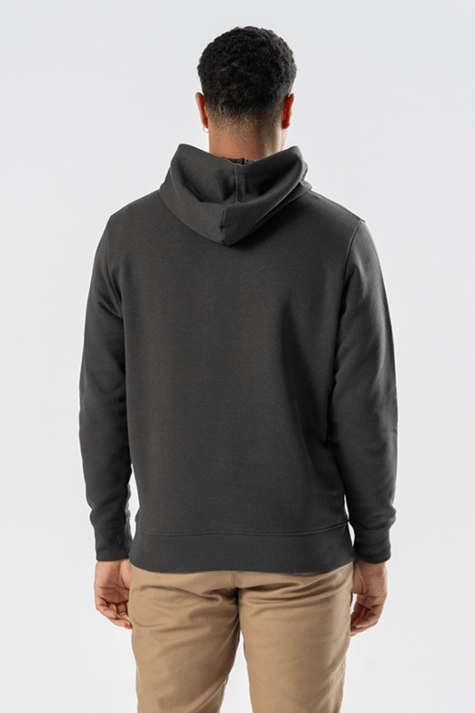 Onze herensweatshirt met capuchon in donkergrijs is perfect voor zowel casual dagen als actieve avonturen. Deze hoodie is gemaakt van een combinatie van 70% katoen en 30% polyester en biedt comfort en duurzaamheid. Ideaal als laagje of als stijlvol zelfstandig exemplaar.