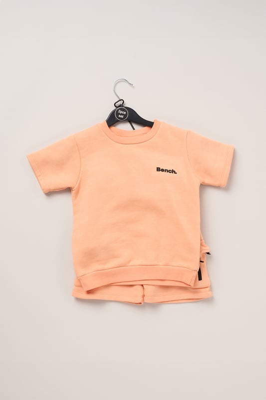 Update their casual wardrobe with this easy-wear 3-piece set from Bench, featuring a soft short sleeve sweatshirt, coordinating shorts, and cotton-rich crew socks. Designed with comfort in mind, the set combines brushed sweat fabric and stretchy ribbed trims for a relaxed fit. A go-to outfit for downtime, play, or everyday adventures.