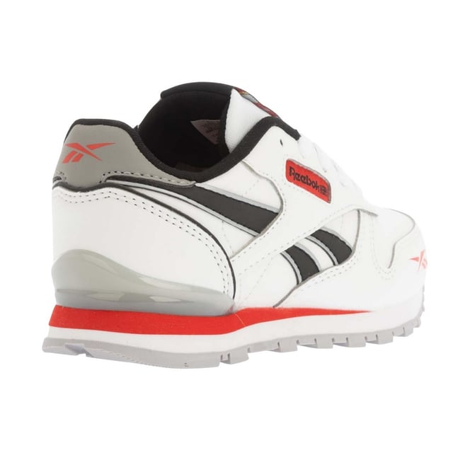 Marke: Reebok. Obermaterial: Synthetischer Stoff. Mittelsohle: EVA (Ethyl-Vinylacetat). Laufsohle: Abriebfest, Gummi. Ösen: 5. Absatz: Flach. niedrig geschnitten. Design: Logo, Seitenstreifen. Zehenstil: Rund. Zum Schnüren.