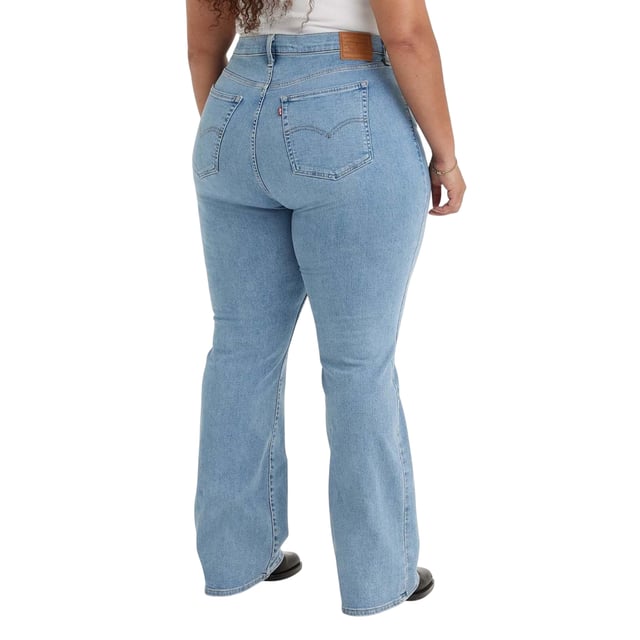 85% bomull, 7% tencel, 6% elastomultiester, 2% elastan. Tyg: Stretch. Utförande: Slät. Fickor: 2 sidofickor, 2 bakfickor, 1 myntficka. Fästning: Knapp, blixtlås. Hög resning, läderlapp. Passform: Bootcut.