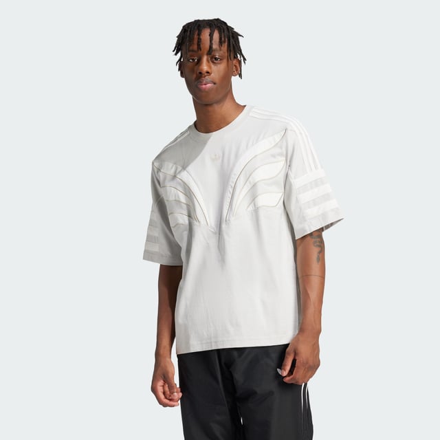 Every detail of this adidas t-shirt tells a story. The loose, casual cut crafted from soft single jersey sets you up for comfort while the bold graphic treatment shows your support for athletes who compete on the world's biggest stages. From your regular rotation to travel days, its laid-back ease and distinctive details are ready to take you anywhere.  - Loose fit - Ribbed crewneck - 100% cotton  Shipped by adidas